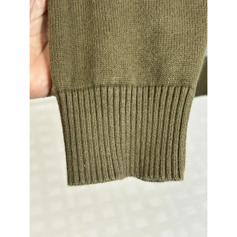 Duluth Trading Strongarm Stripe Crew Neck Sweater Men MEDIUM Gray shirt jacket